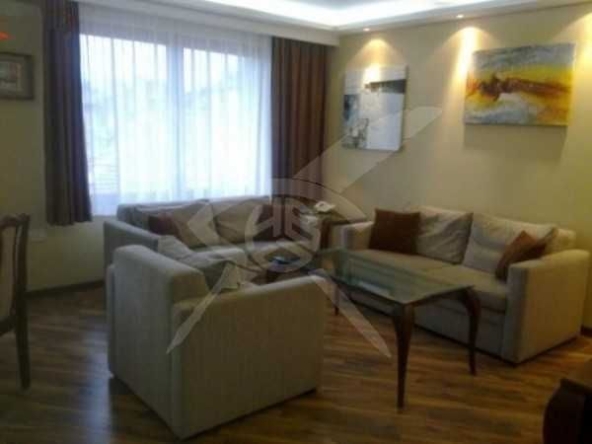 Дава се под наем Тристаен апартамент в Пловдив, Център - 112 кв.м за 750 € - Снимка #1