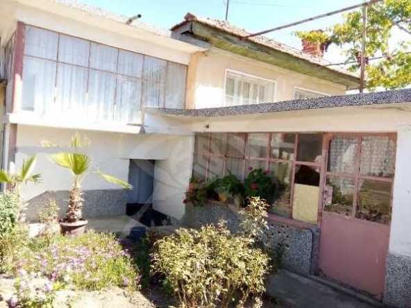 Къща в с. Старосел, Област Пловдив - 50 кв.м за 700 €/кв.м - Снимка #1