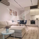 Тристаен апартамент в Бургас, Център - 106 кв.м за 5189 €/кв.м - Снимка #1