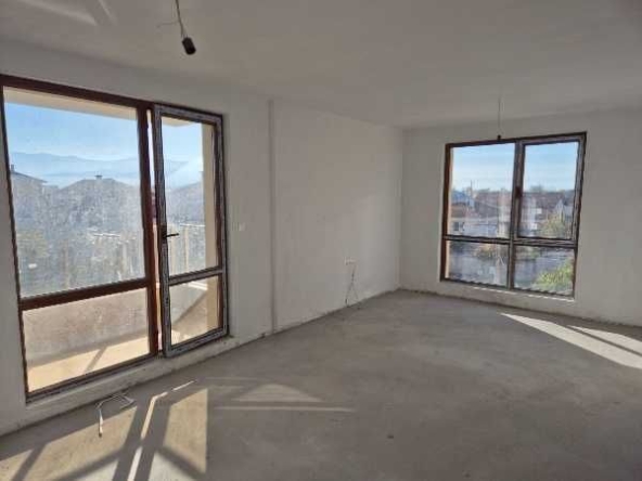 Двустаен апартамент в Пловдив, Прослав - 72 кв.м за 740 €/кв.м - Снимка #1