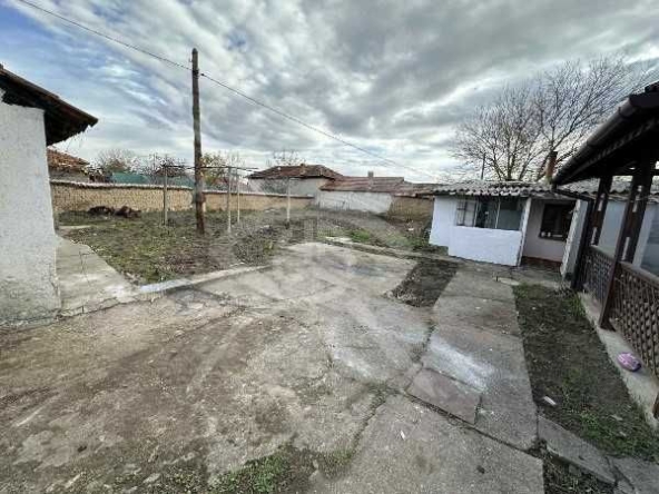 Къща в с. Горна махала, Област Пловдив - 74 кв.м за 162 €/кв.м - Снимка #1