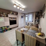 Дава се под наем Двустаен апартамент в Стара Загора, Център - 76 кв.м за 357 € - Снимка #1