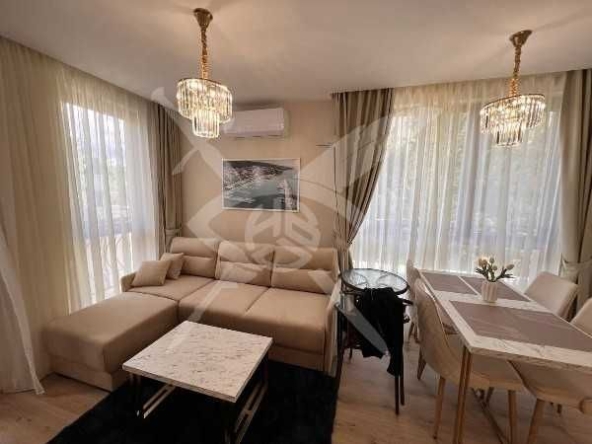 Двустаен апартамент в к.к. Слънчев бряг - 65 кв.м за 855 €/кв.м - Снимка #1