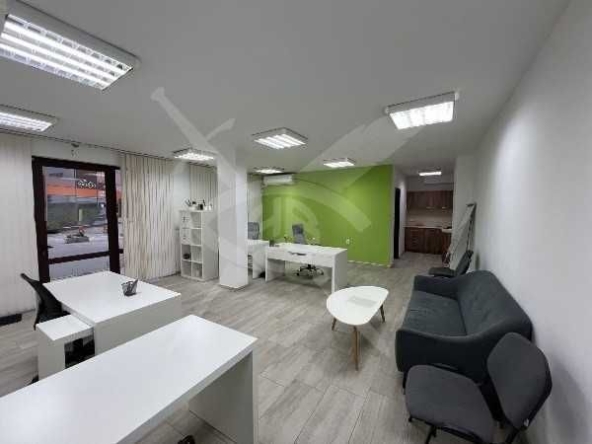 Дава се под наем Офис в Пловдив, Съдийски - 80 кв.м за 598.23 € - Снимка #1