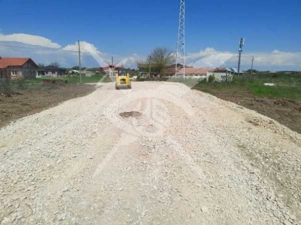 Парцел в с. Оризари, Област Пловдив - 772 кв.м за 40 €/кв.м - Снимка #1