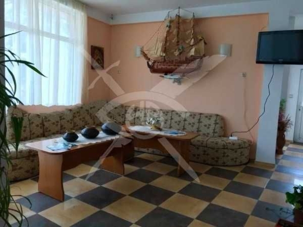 Хотел в Обзор - 2800 кв.м за 273 €/кв.м - Снимка #1