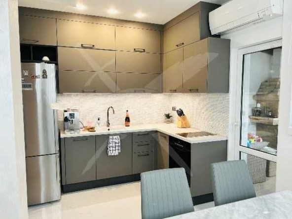 Многостаен апартамент в Пловдив, Кършияка - 158 кв.м за 1049 €/кв.м - Снимка #1