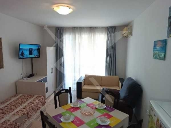 Двустаен апартамент в к.к. Слънчев бряг - 63 кв.м за 640 €/кв.м - Снимка #1
