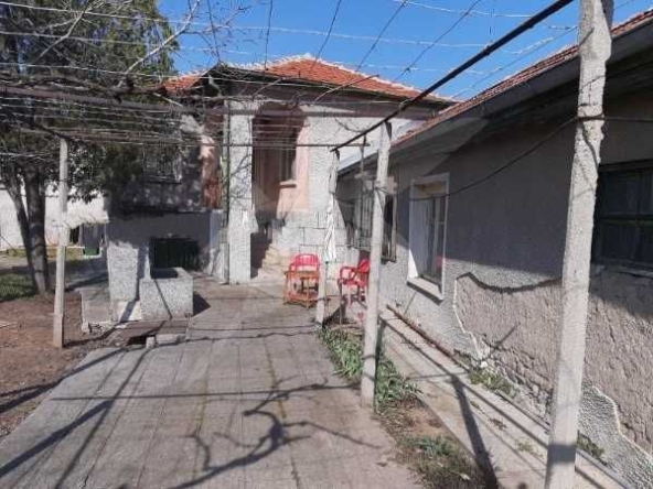 Къща в с. Чешнегирово, Област Пловдив - 145 кв.м за 208 €/кв.м - Снимка #1