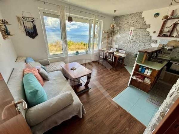 Двустаен апартамент в Царево - 65 кв.м за 1052 €/кв.м - Снимка #1