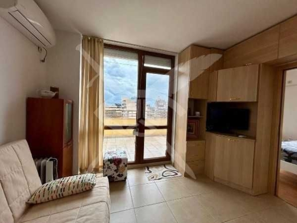 Двустаен апартамент в к.к. Слънчев бряг - 118 кв.м за 441 €/кв.м - Снимка #1