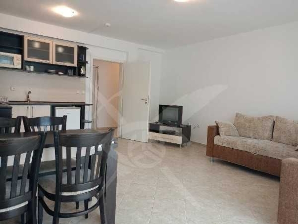 Тристаен апартамент в к.к. Слънчев бряг - 88 кв.м за 484 €/кв.м - Снимка #1