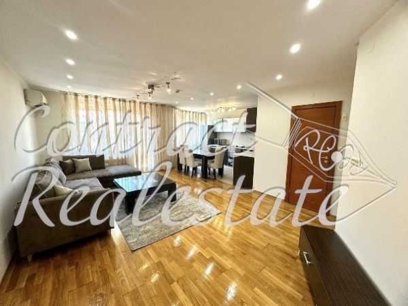 Дава се под наем Тристаен апартамент в Варна, Завод Дружба - 80 кв.м за 598.23 € - Снимка #1