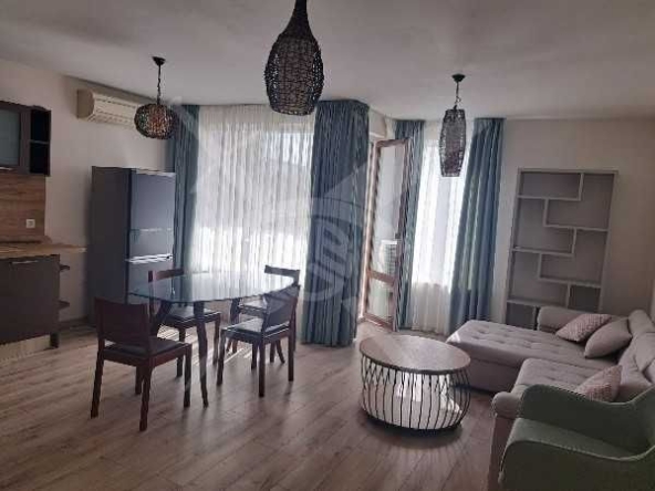 Дава се под наем Двустаен апартамент в с. Марково, Област Стара Загора - 80 кв.м за 598.23 € - Снимка #1