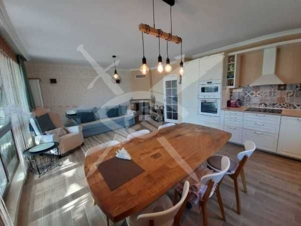 Тристаен апартамент в Черноморец - 94 кв.м за 538 €/кв.м - Снимка #1