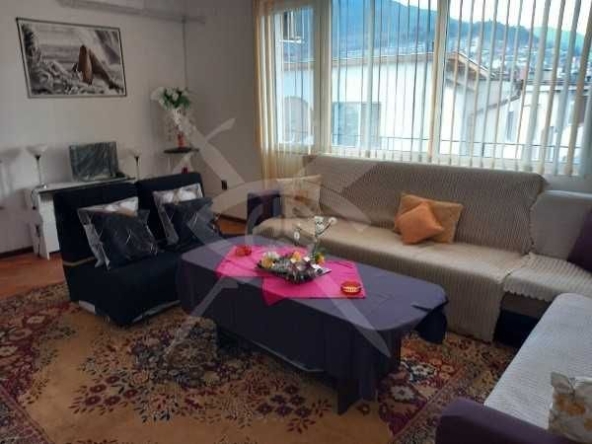 Дава се под наем Тристаен апартамент в Асеновград - 70 кв.м за 398.82 € - Снимка #1