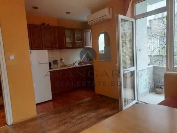 Етаж от къща в Пловдив, Център - 130 кв.м за 2000 €/кв.м - Снимка #1