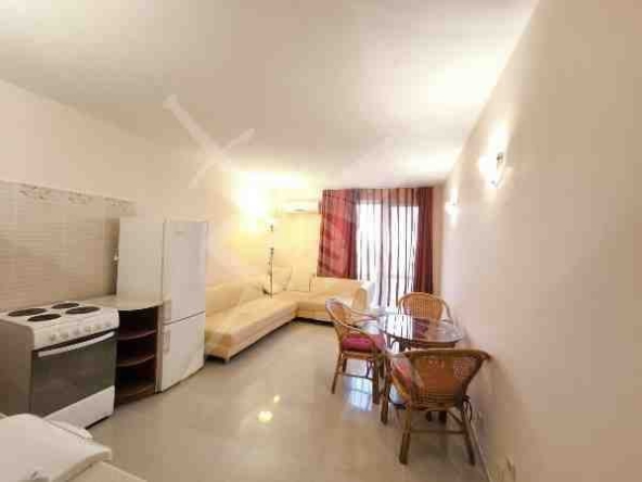 Двустаен апартамент в Поморие - 65 кв.м за 863 €/кв.м - Снимка #1