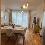 Дава се под наем Тристаен апартамент в Бургас, Славейков - 111 кв.м за 1196.97 € - Снимка #1