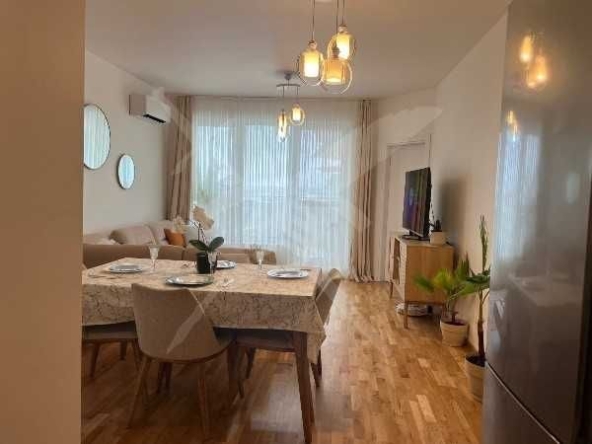 Дава се под наем Тристаен апартамент в Бургас, Славейков - 111 кв.м за 1196.97 € - Снимка #1