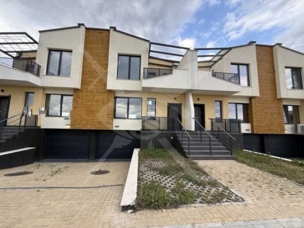 Къща в Пловдив, Беломорски - 230 кв.м за 597 €/кв.м - Снимка #1