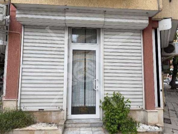 Дава се под наем Магазин в Пловдив, Каменица 1 - 25 кв.м за 348.84 € - Снимка #1