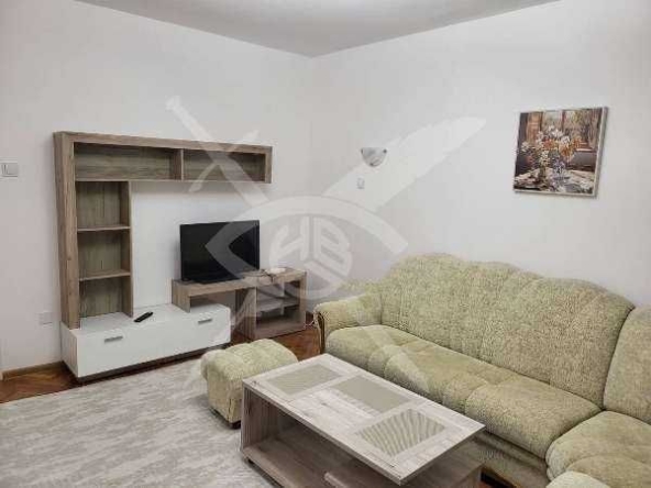 Дава се под наем Двустаен апартамент в Пловдив, Център - 74 кв.м за 448.8 € - Снимка #1