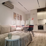 Дава се под наем Тристаен апартамент в Бургас, Център - 80 кв.м за 2250 € - Снимка #1