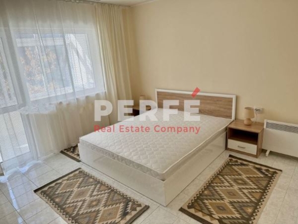 Дава се под наем Двустаен апартамент в Бургас, Лазур - 70 кв.м за 408 € - Снимка #1