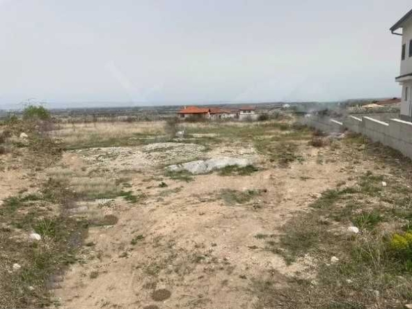 Парцел в с. Брестник, Област Пловдив - 700 кв.м за 105 €/кв.м - Снимка #1