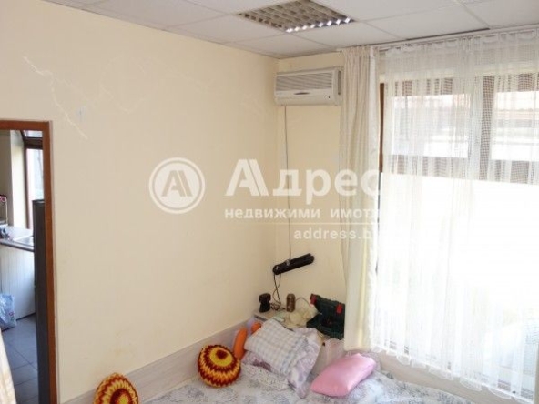 в Разград, Център -  кв.м за 0 €/ - Снимка #1