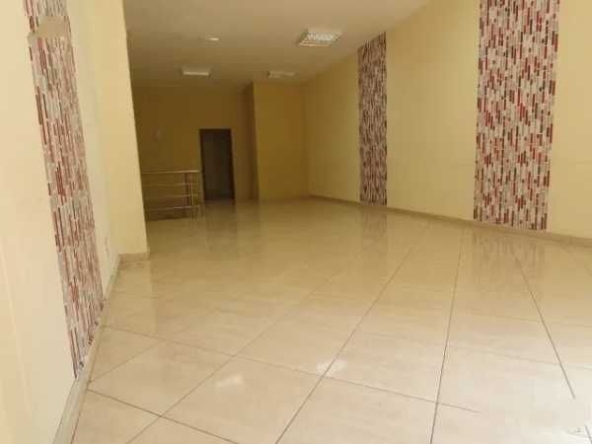 Магазин в Пловдив, Остромила - 110 кв.м за 1591 €/кв.м - Снимка #1