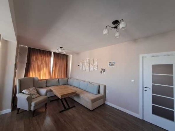 Тристаен апартамент в Пловдив, Южен - 104 кв.м за 1924 €/кв.м - Снимка #1