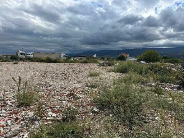 Парцел в Пловдив, Южен - 3167 кв.м за 126 €/кв.м - Снимка #1