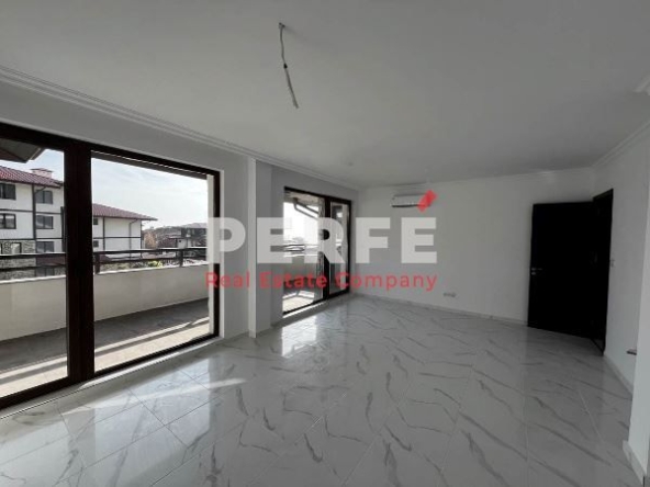Тристаен апартамент в Свети Влас - 122 кв.м за 1861 €/кв.м - Снимка #1