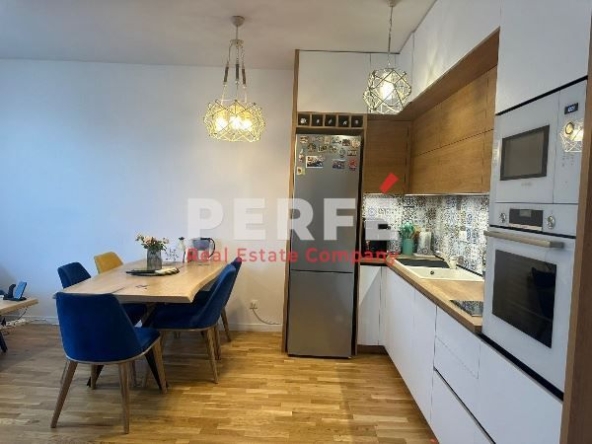 Дава се под наем Двустаен апартамент в Бургас, Славейков - 78 кв.м за 600 € - Снимка #1