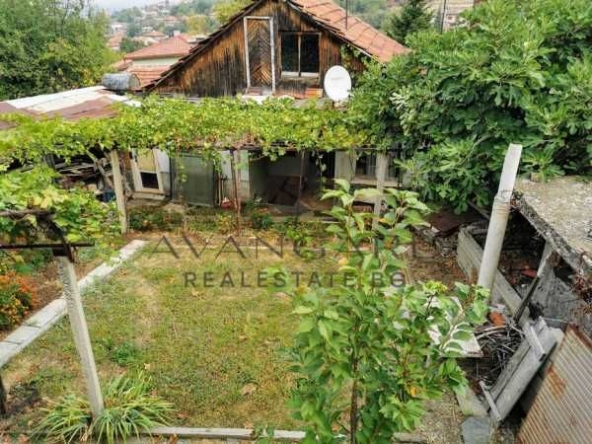 Къща в с. Брестовица, Област Пловдив - 210 кв.м за 196 €/кв.м - Снимка #1