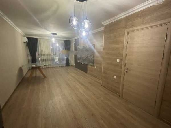 Двустаен апартамент в Пловдив, Южен - 70 кв.м за 1020 €/кв.м - Снимка #1