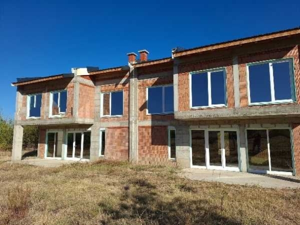 Къща в с. Браниполе, Област Пловдив - 182 кв.м за 468 €/кв.м - Снимка #1