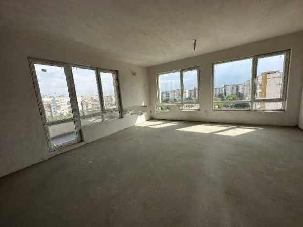 Тристаен апартамент в Карлово - 98 кв.м за 1735 €/кв.м - Снимка #1