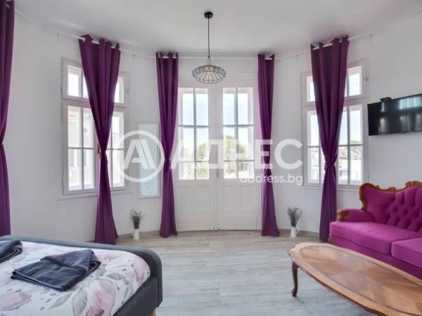 Дава се под наем Двустаен апартамент в Варна, Център - 45 кв.м за 612 € - Снимка #1