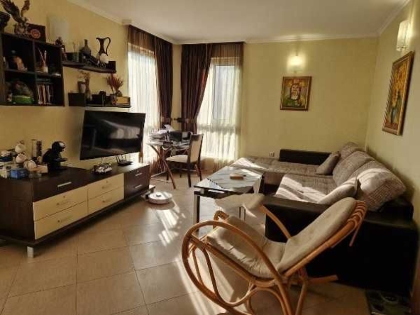 Тристаен апартамент в к.к. Слънчев бряг - 89 кв.м за 1006 €/кв.м - Снимка #1