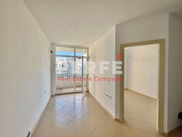 Двустаен апартамент в к.к. Слънчев бряг - 50 кв.м за 1132 €/кв.м - Снимка #1