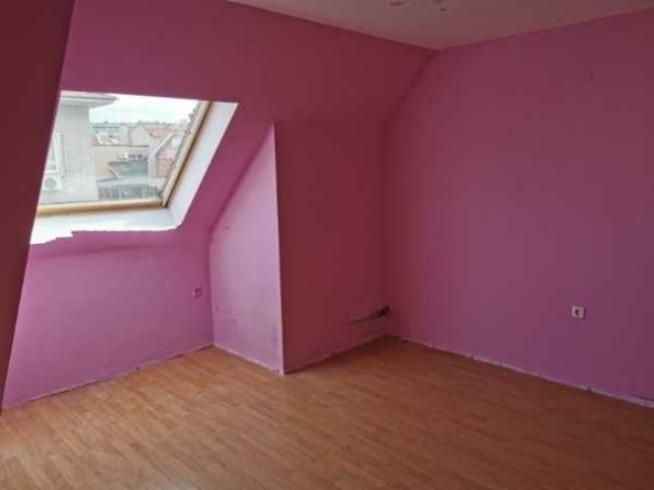 Тристаен апартамент в Пловдив, Младежки Хълм - 65 кв.м за 1539 €/кв.м - Снимка #1