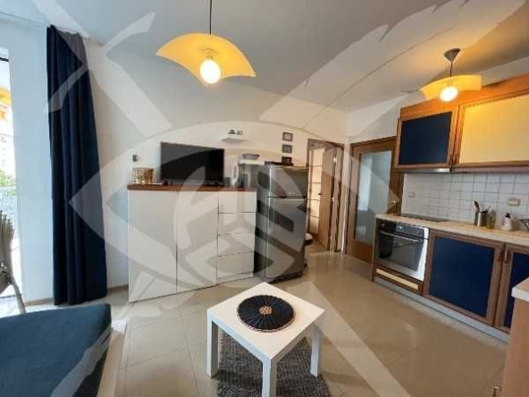 Дава се под наем Двустаен апартамент в Свети Влас - 48 кв.м за 78000 € - Снимка #1