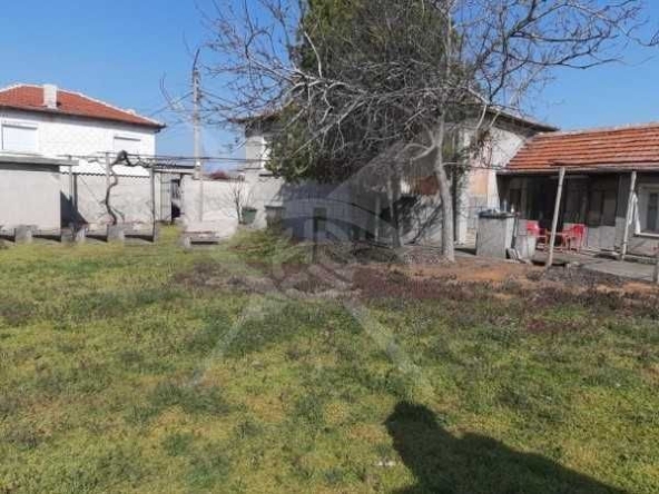 Къща в с. Чешнегирово, Област Пловдив - 145 кв.м за 394 €/кв.м - Снимка #1