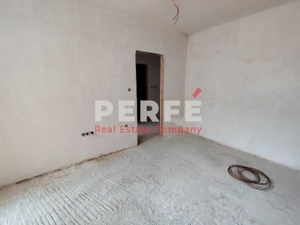 Двустаен апартамент в Бургас, Славейков - 62 кв.м за 1237 €/кв.м - Снимка #1