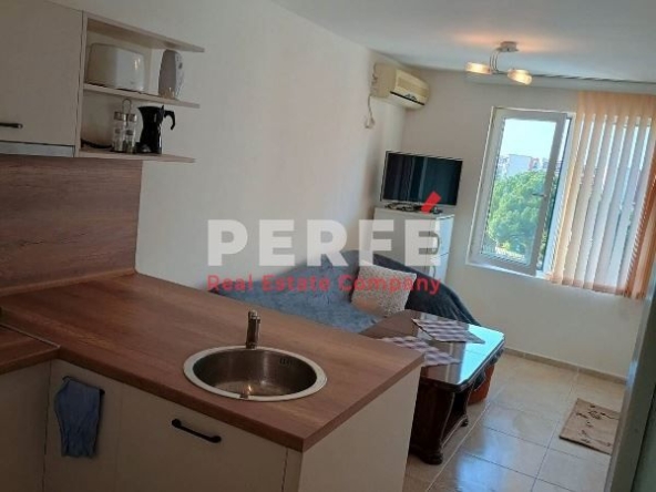 Тристаен апартамент в к.к. Слънчев бряг - 60 кв.м за 1000 €/кв.м - Снимка #1