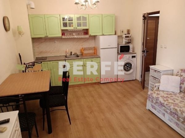 Двустаен апартамент в к.к. Слънчев бряг - 64 кв.м за 1125 €/кв.м - Снимка #1