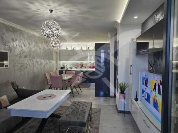 Дава се под наем Двустаен апартамент в Бургас, Славейков - 81 кв.м за 176000 € - Снимка #1